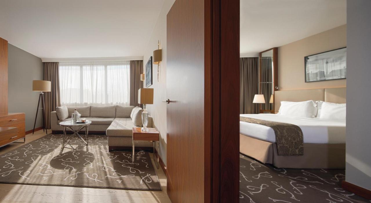 Crowne Plaza Paris - Neuilly, An Ihg Hotel Exteriér fotografie